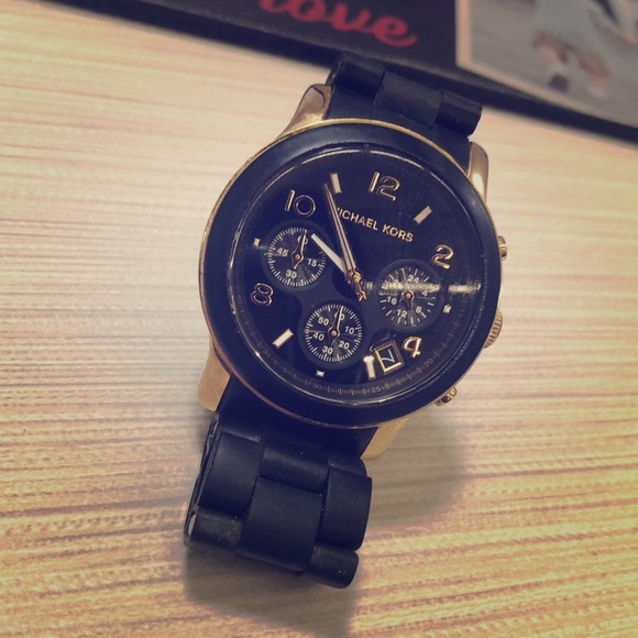 Michael Kors Accessories - Mk silicone watch black❤️